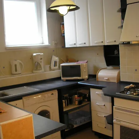 דירה Grand 220m2 Old Town Apartment, 5br,2ba,2wc, Sleeps 15 *